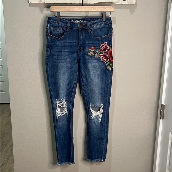 Boutique Jeans Nouvelle Mode Embroidered Boho Ankle Floral Patch Distressed - Picture 1 of 15